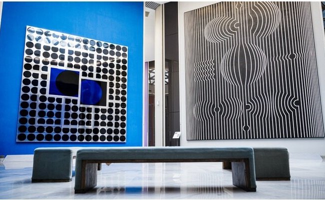 Photographie d'oeuvres de Vasarely 