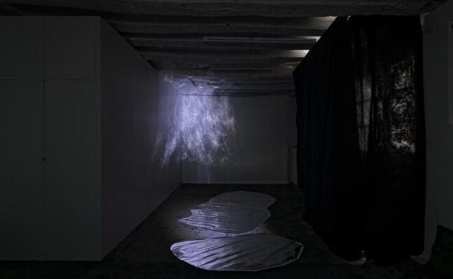 Photographie d'une installation d'Aurélien Mole